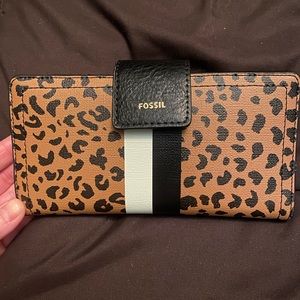 Fossil womens bifold wallet